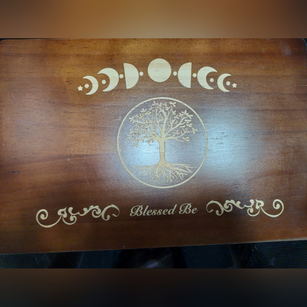 Altar - Picture 4 of 6